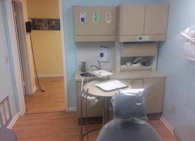 Dental treatment room